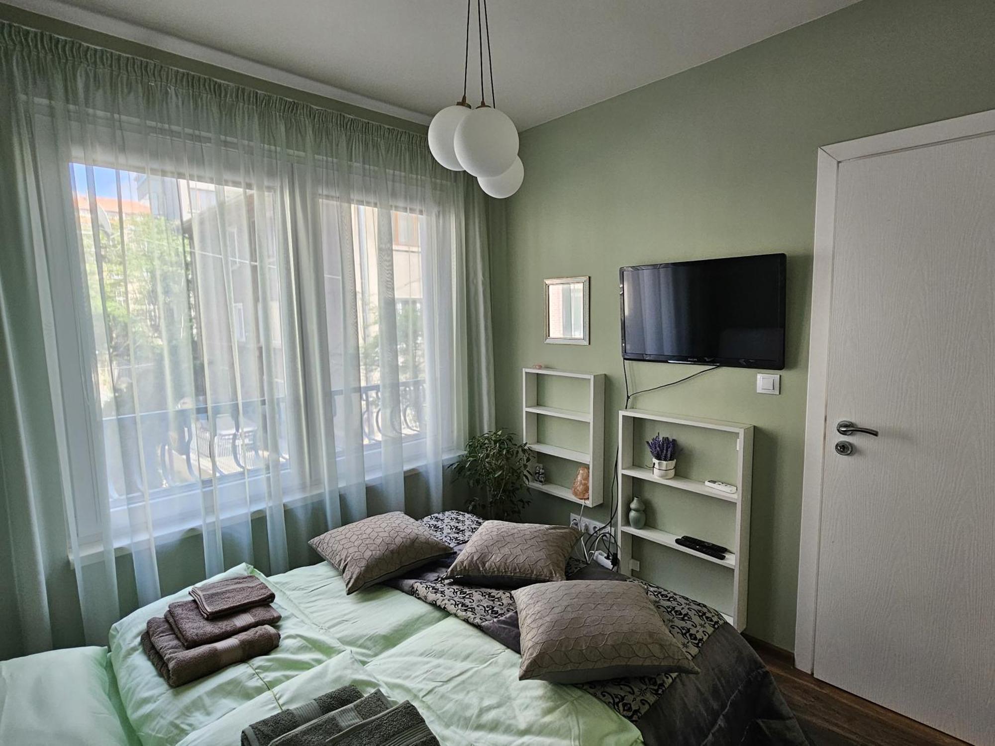 Bright Inn - Holiday & Business Apartment Sofia Buitenkant foto