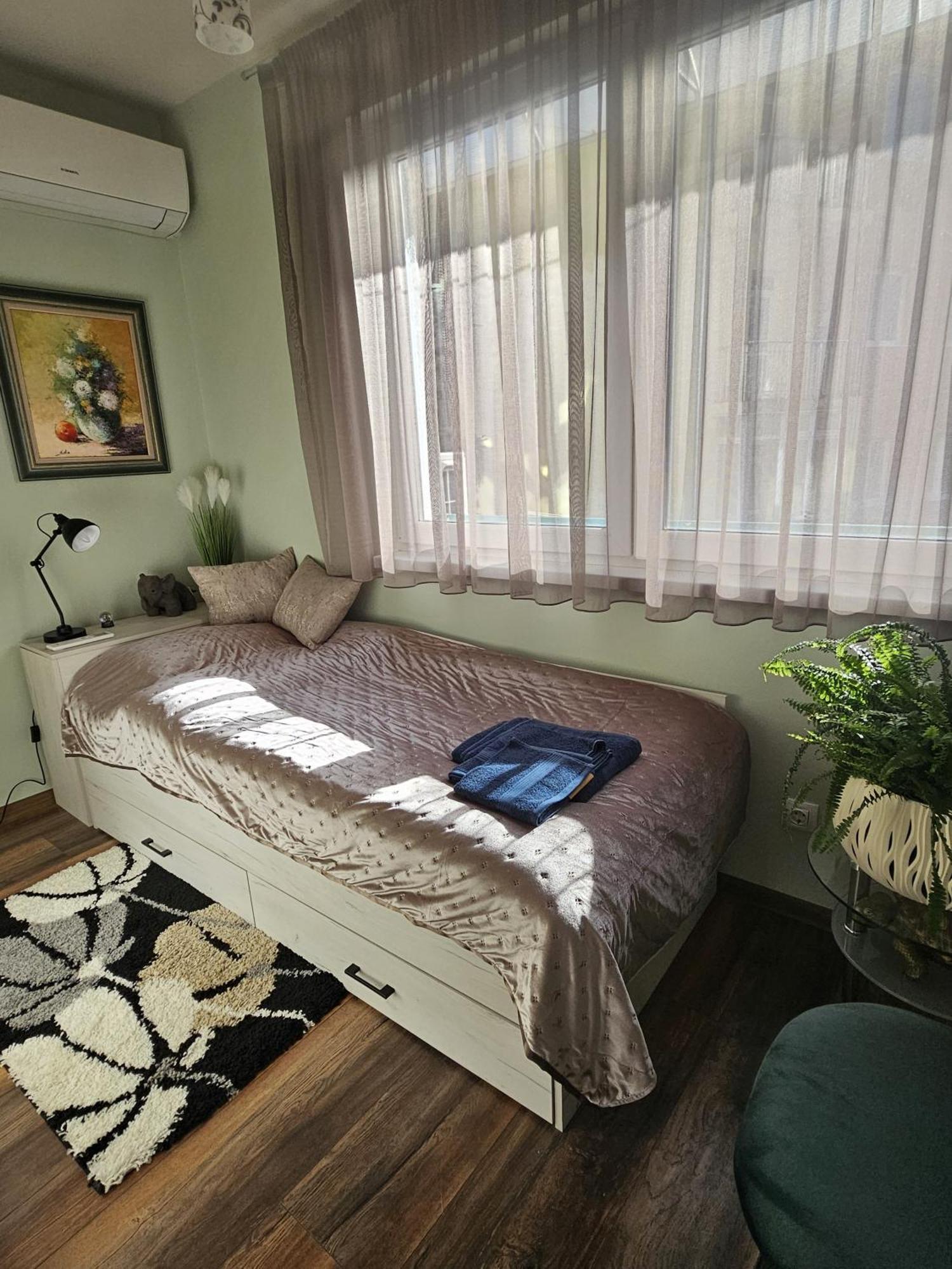 Bright Inn - Holiday & Business Apartment Sofia Buitenkant foto