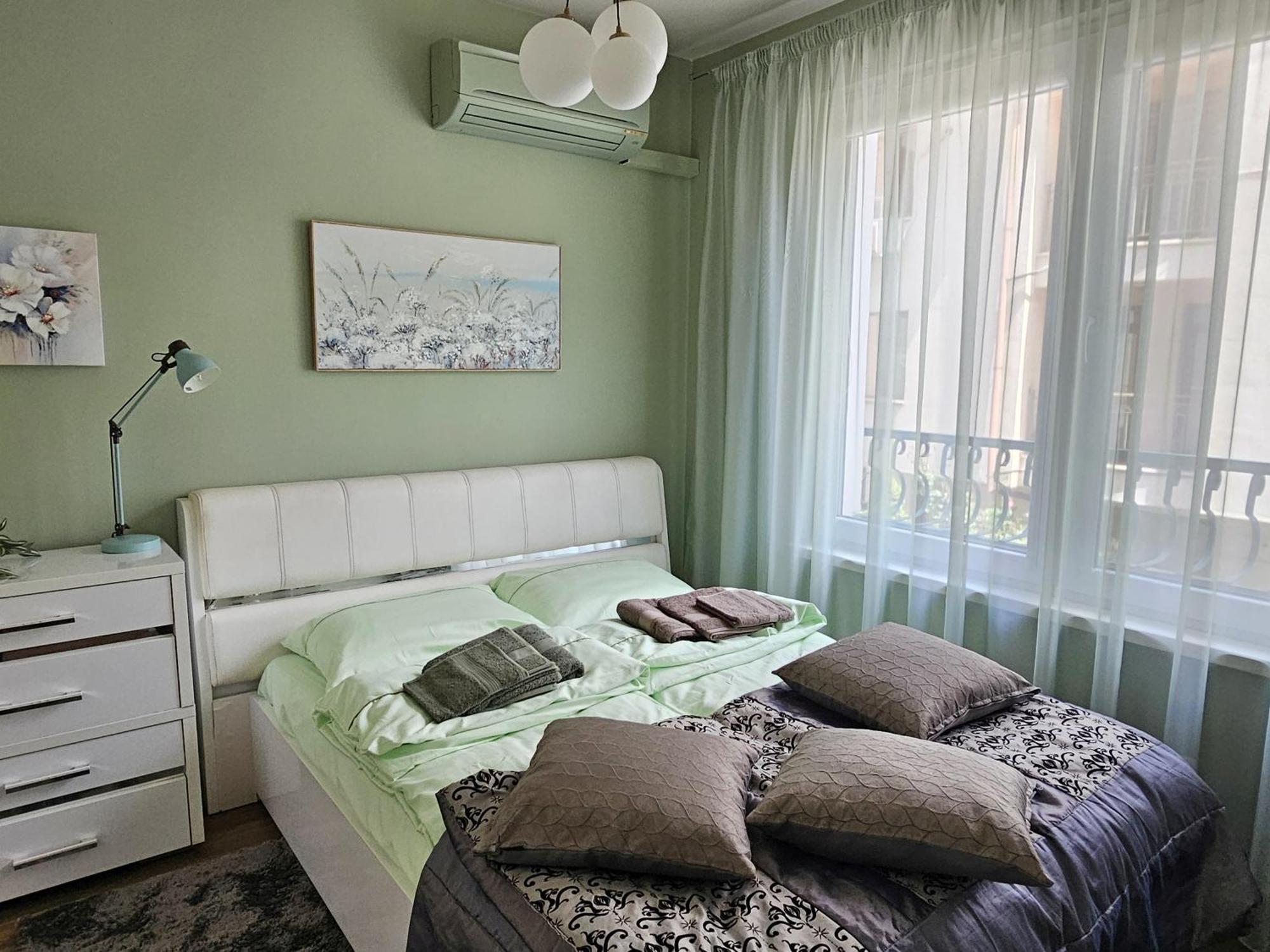 Bright Inn - Holiday & Business Apartment Sofia Buitenkant foto