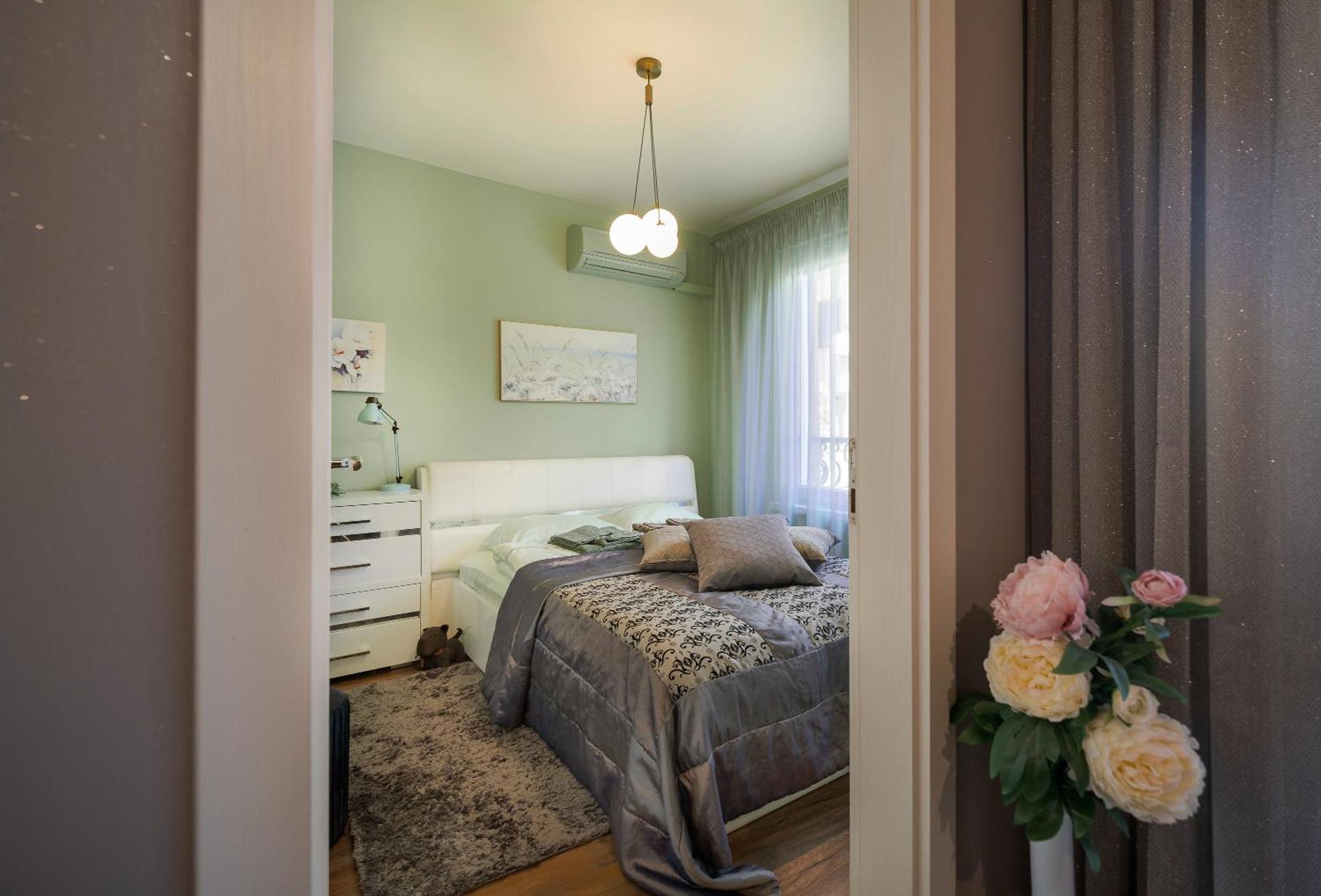 Bright Inn - Holiday & Business Apartment Sofia Buitenkant foto